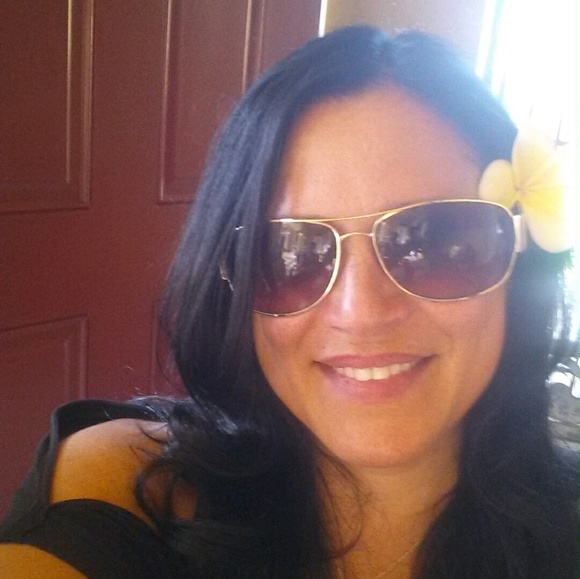 隆♀️Meet your Posher, Stefani隆♀️ - Picture 2 of 5